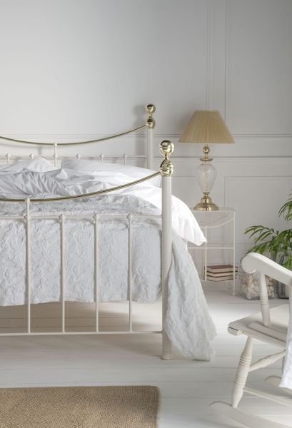 Victoria Bedstead